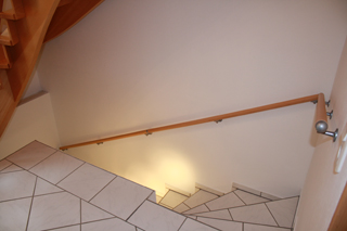 Die Kellertreppe ist gefliest