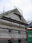 Vorne ist schon der tolle große Dachüberstand fertig und sieht einfach nur klasse aus!