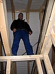 Prüfen der Standhöhe im Spitzgiebel