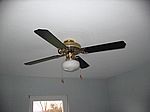 Endlich dreht mein heißgeliebter Ventilator wieder im Schlafzimmer seine Runden... :-)