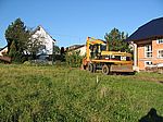 Nachdem die Bauaufsichtsbehörde grünes Licht gegeben hat, rollt der Bagger an...