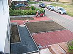 Der Zugang zum Haus ist schon fast fertig
