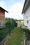 Im hinteren Teil relativ schnell montiert, an der Schräge ziemlich kompliziert