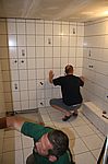 Das Kellerbad wird gefliest